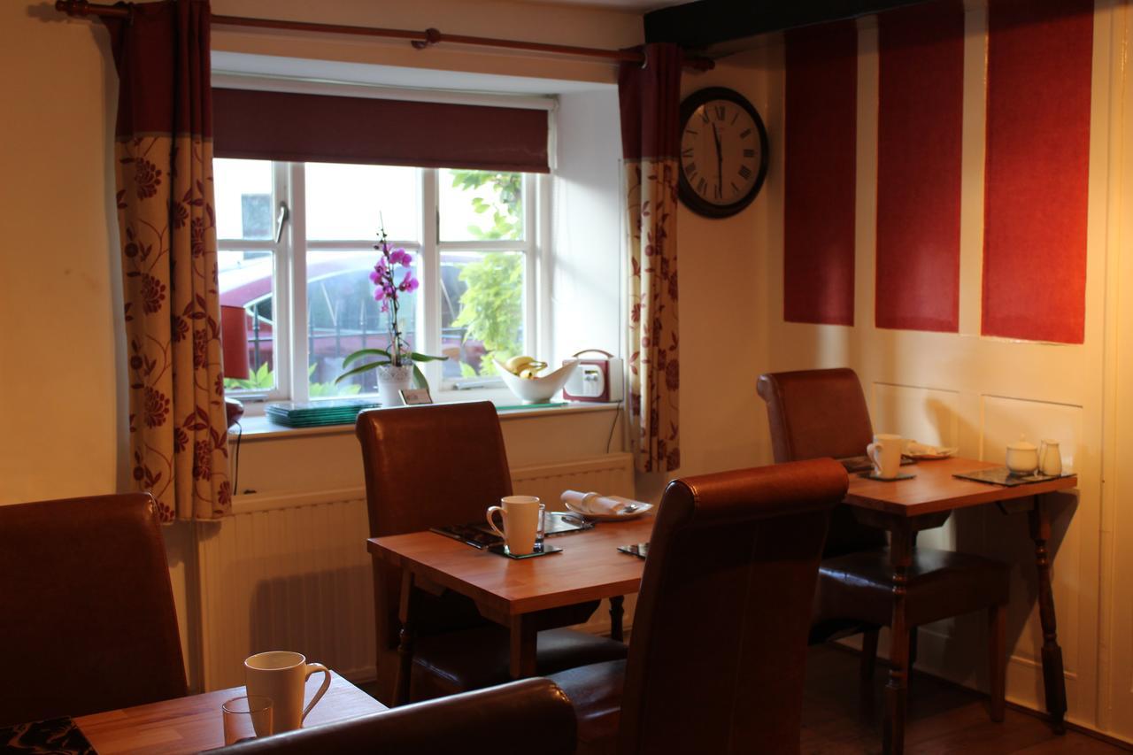 Brewery Farm House Bed & Breakfast Суиндон Экстерьер фото